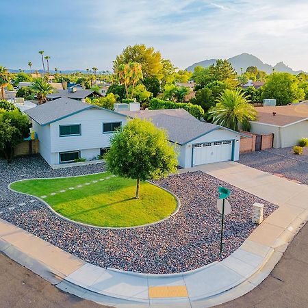 Scottsdale Paradise Escape!- Pet Friendly & Backyard Oasis, Pool- Nearby Dining And Shops! Villa Exterior photo